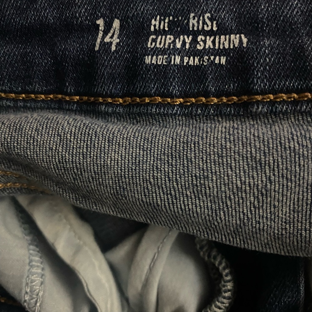 🎁a.n.a Dark Blue High Rise Curvy Skinny Jeans - Picture 3 of 5